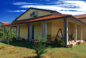 Villa EMC